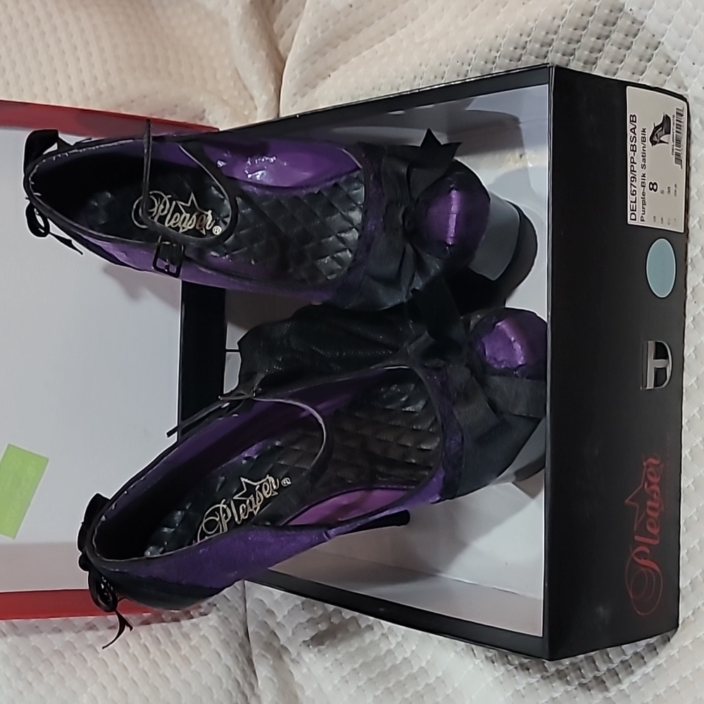 Please purple/black satin heels